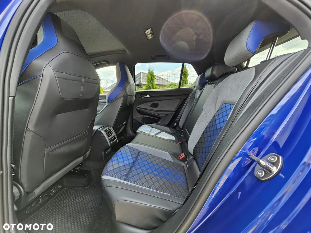 Volkswagen Golf - 9