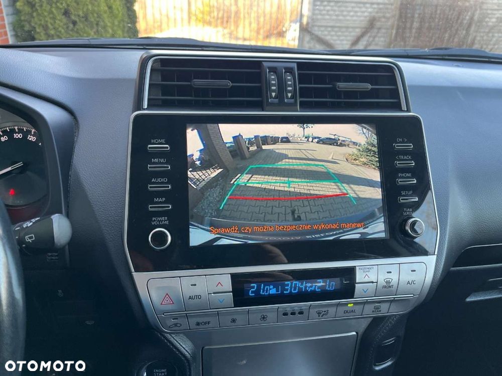 Toyota Land Cruiser - 10