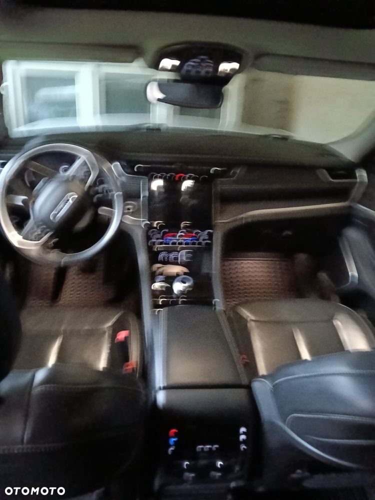 Jeep Grand Cherokee - 17