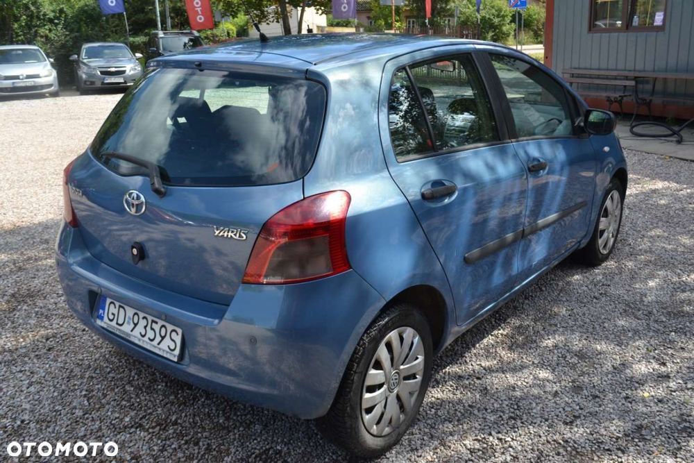 Toyota Yaris - 3