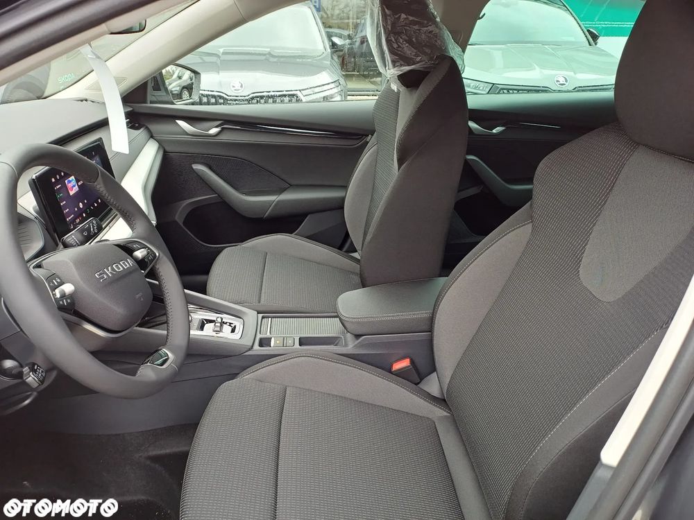 Skoda Octavia 1.5 TSI mHEV Drive Selection DSG - 12