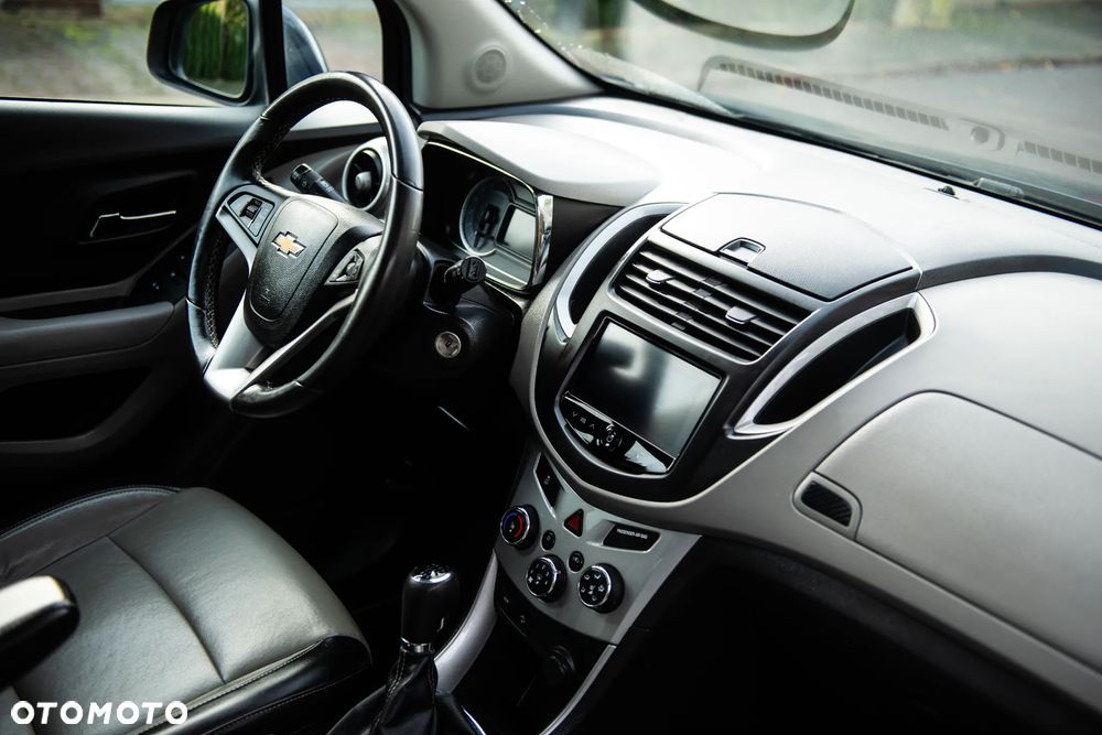 Chevrolet Trax 1.4T LT+ - 29