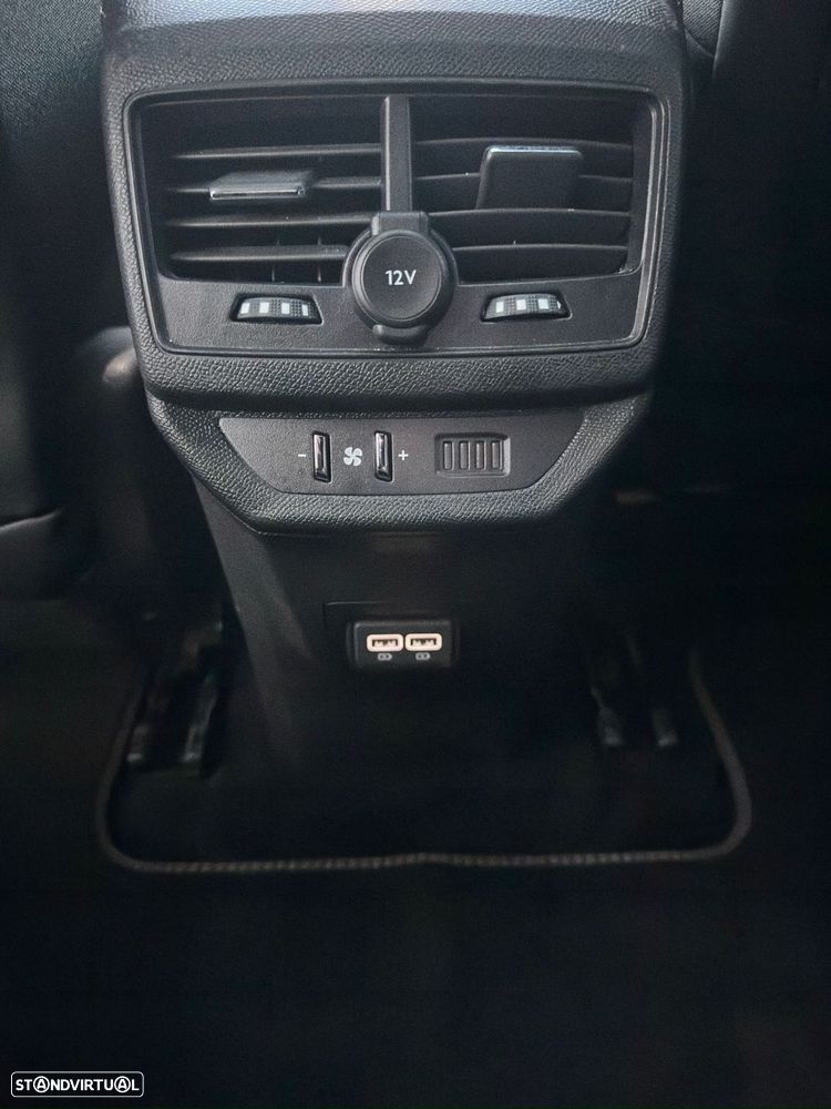 Peugeot 5008 1.2 PureTech GT EAT8 - 17