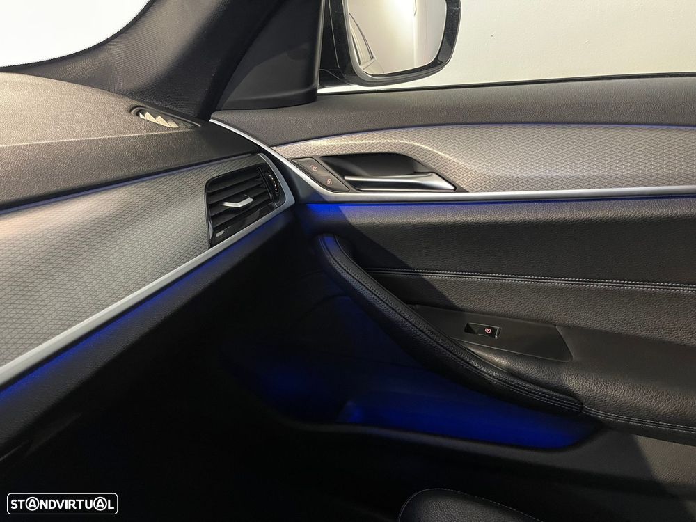 BMW 530 e iPerformance Pack M - 30