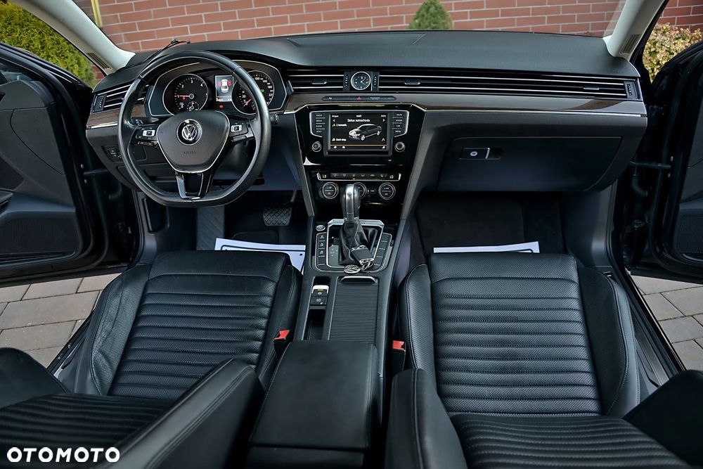 Volkswagen Passat 2.0 TDI SCR (BlueMotion Tech) 4Mot DSG Highline - 36