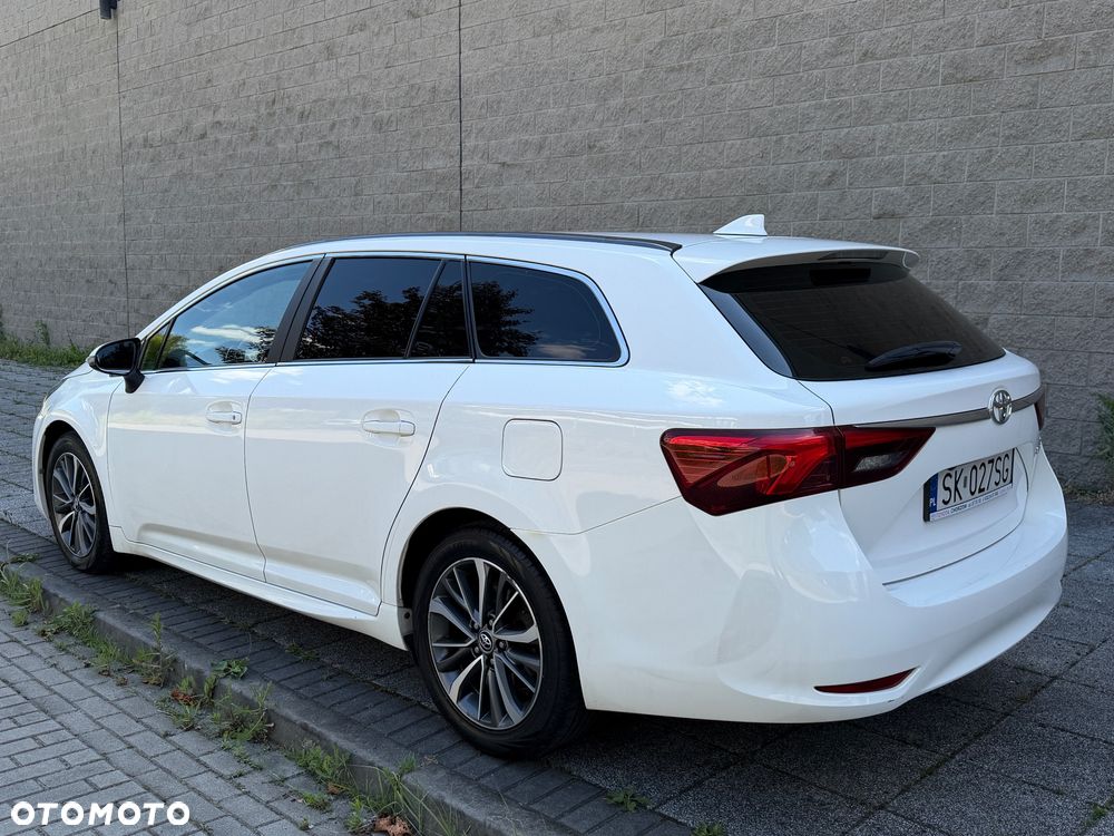 Toyota Avensis 2.0 D-4D Prestige - 3
