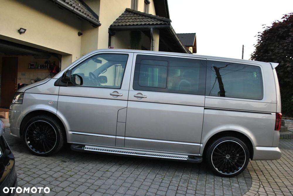 Volkswagen Multivan - 23
