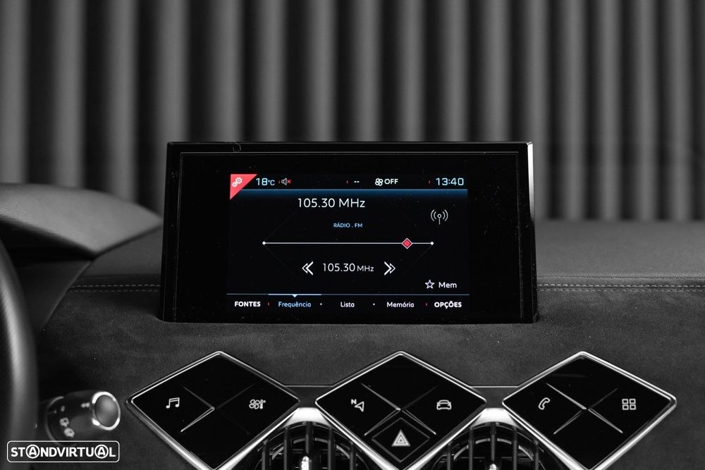 DS DS3 Crossback E-TENSE PERFORMANCE LINE - 26