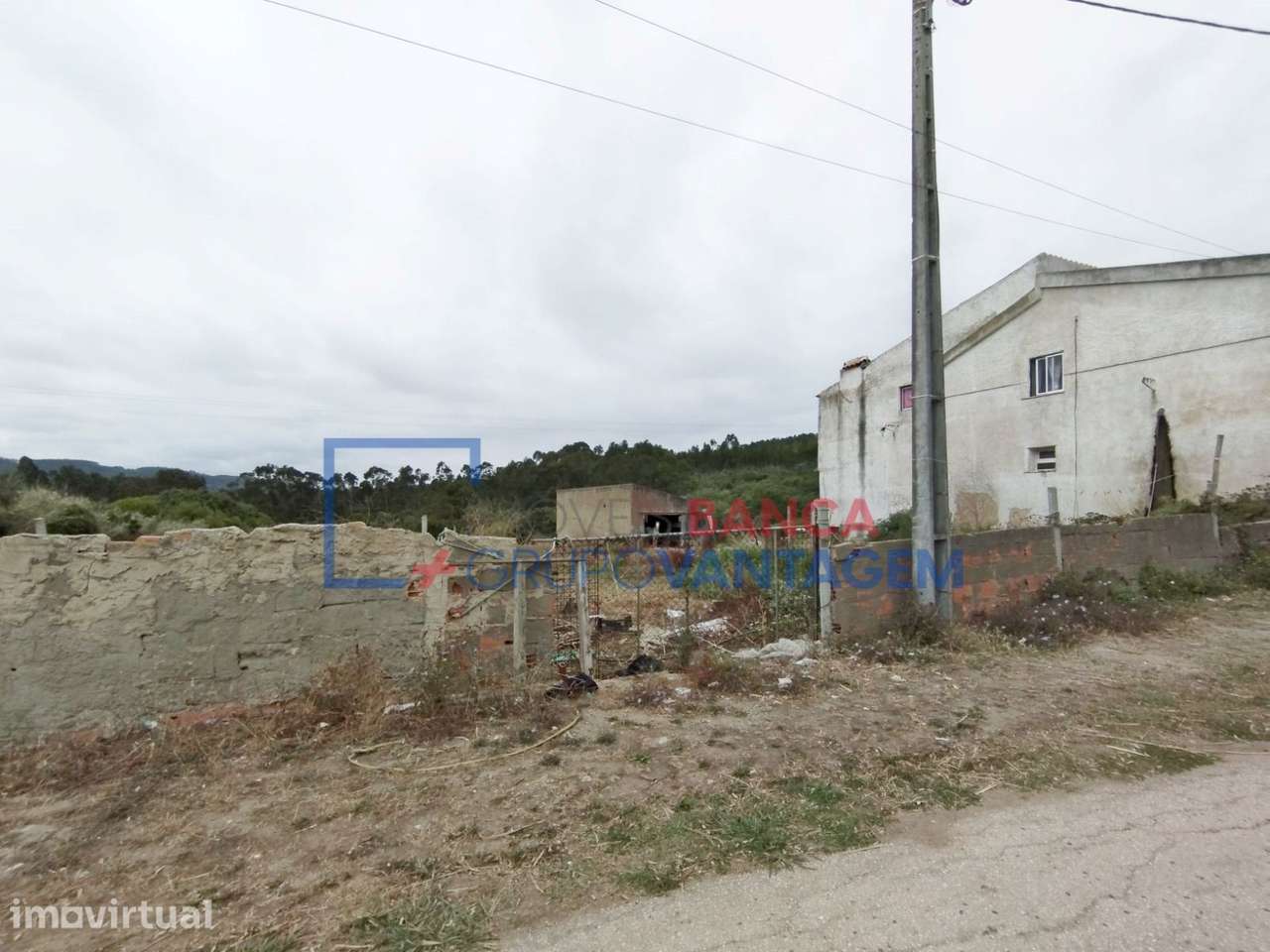 Moradia Ocupada Indevidamente - Grande imagem: 3/7