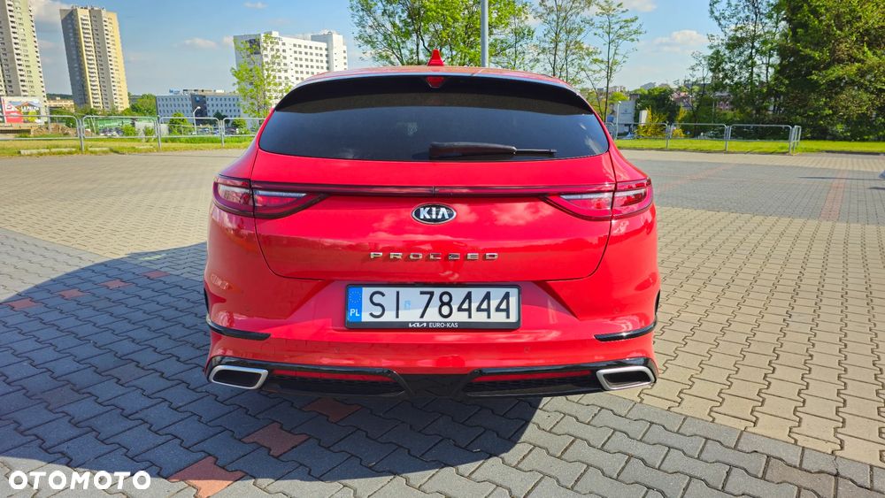 Kia ProCeed - 10