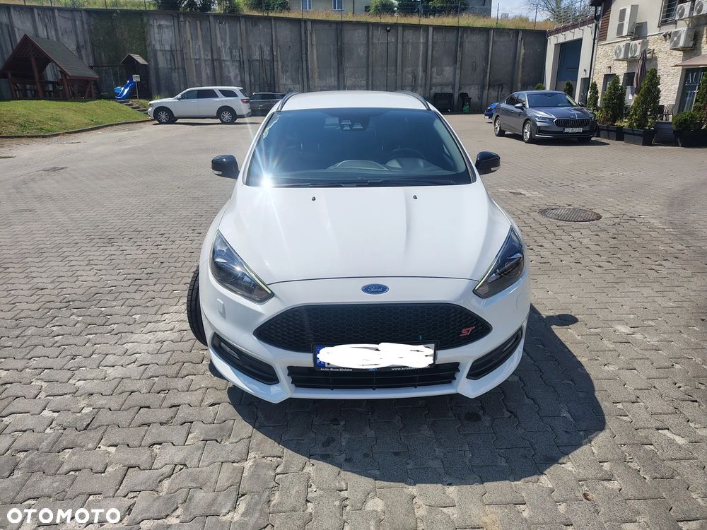 Ford Focus ST - 2