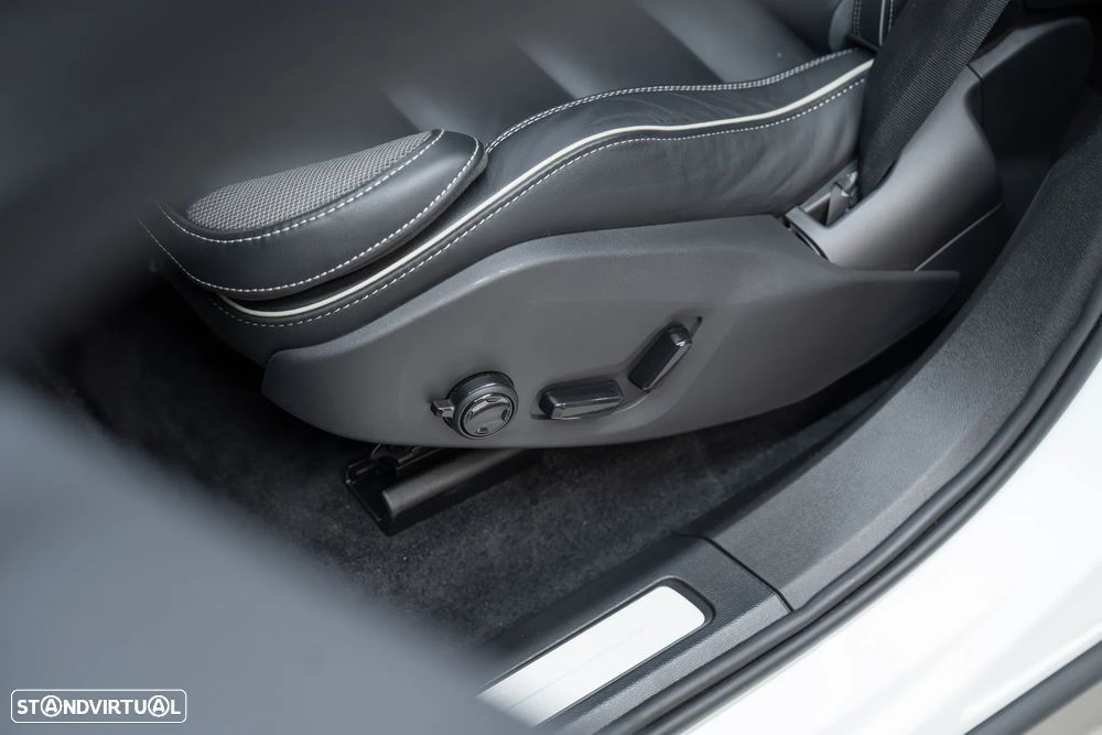 Volvo XC 60 T8 AWD Recharge Core - 28