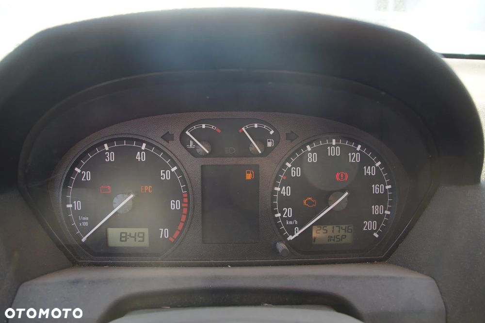 Auto na części - Skoda Fabia I 1.2 12V 64 KM AZQ GSB LF5K 2004R Silnik Skrzynia Błotnik Drzwi Szyba Lampa Lusterko Klapa Maska Deska Kokpit Sterownik Moduł Czujnik Licznik - 11