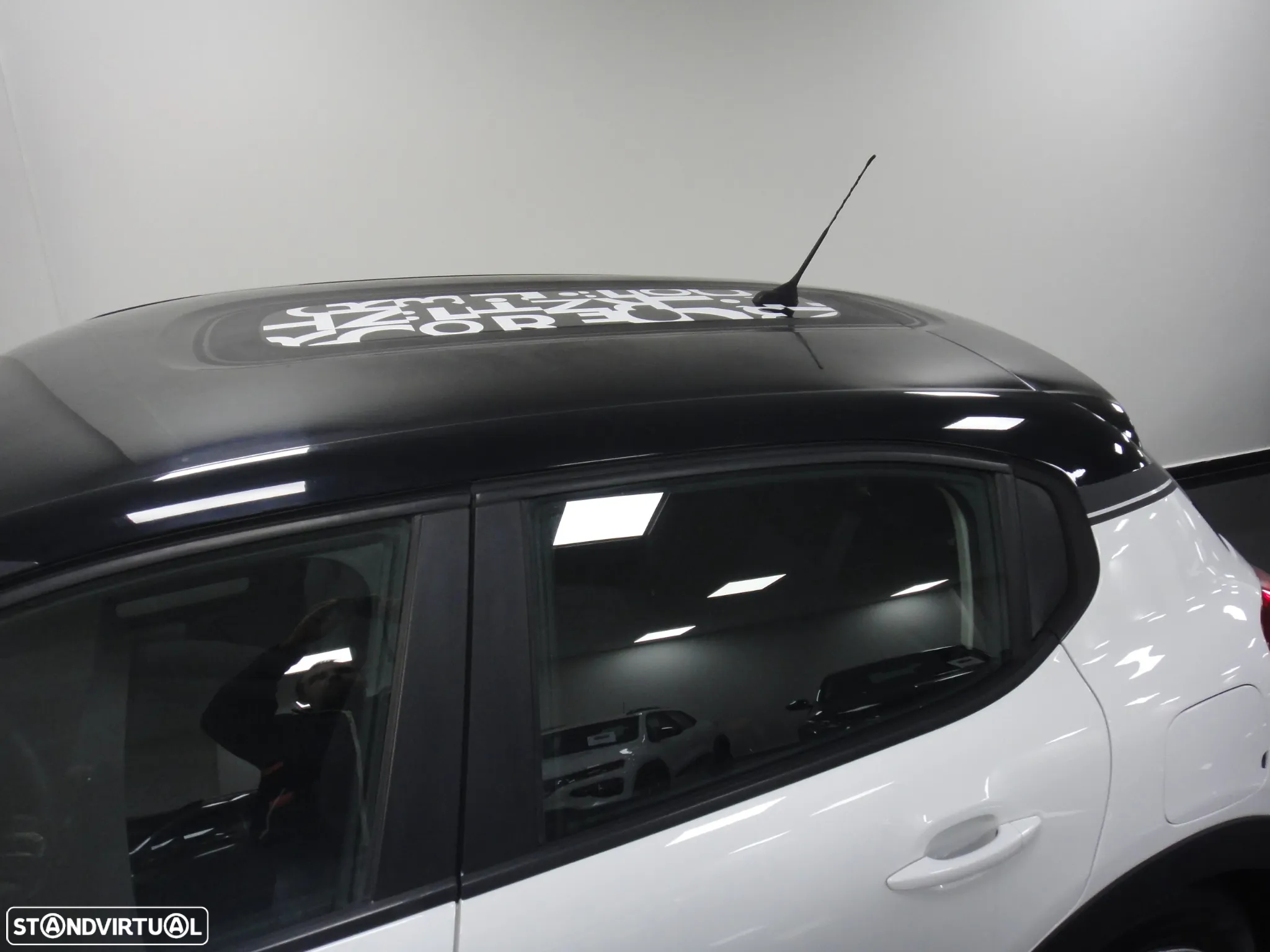 Citroën C3 1.2 PureTech Shine - 9