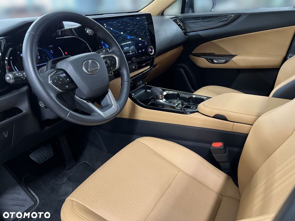Lexus NX 350h Prestige AWD - 18