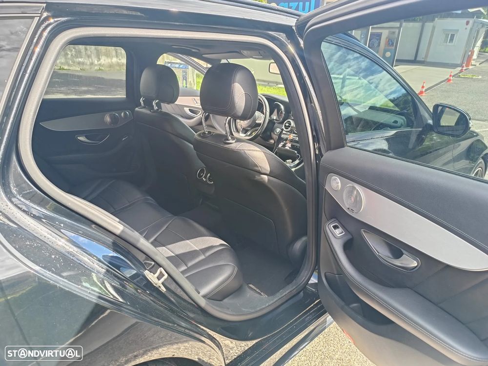 Mercedes-Benz C 300 - 12