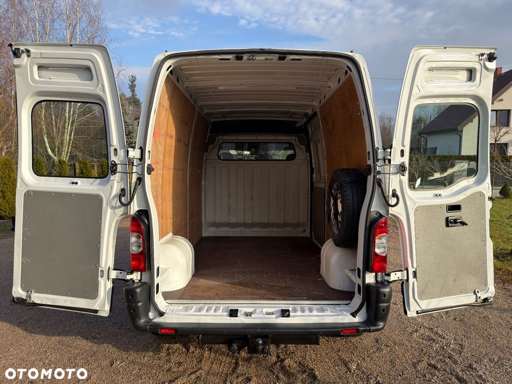 Nissan Interstar - 28