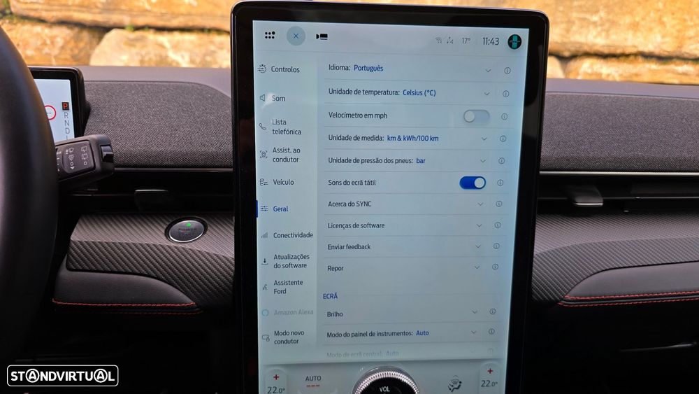 Ford Mustang Mach-E 98.7 kWh Premium AWD - 31