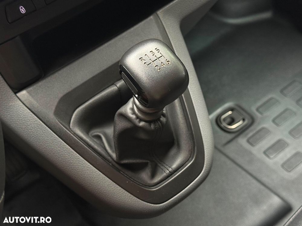 Opel Vivaro - 13