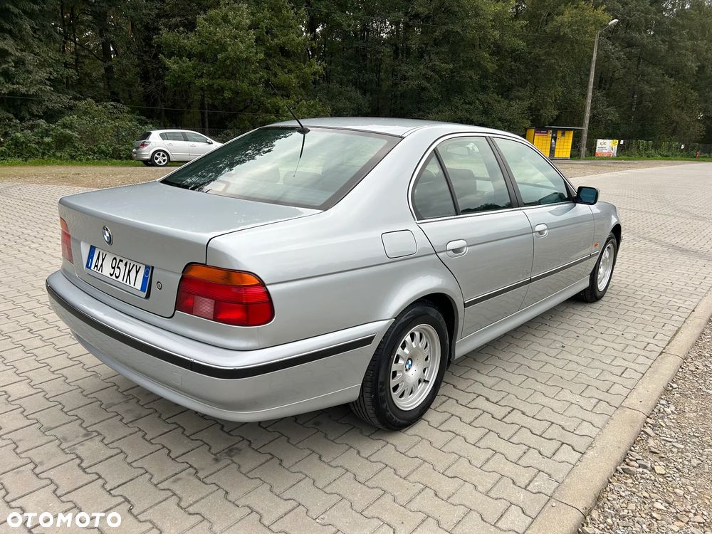 BMW Seria 5 525tds - 2