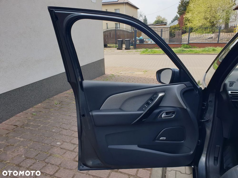 Citroën C4 Grand Picasso BlueHDi 150 Exclusive - 21