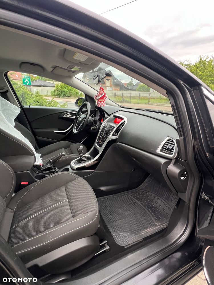 Opel Astra 1.4 Turbo - 16