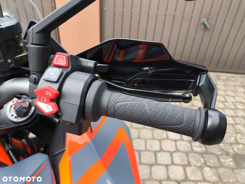 KTM Super Duke - 11