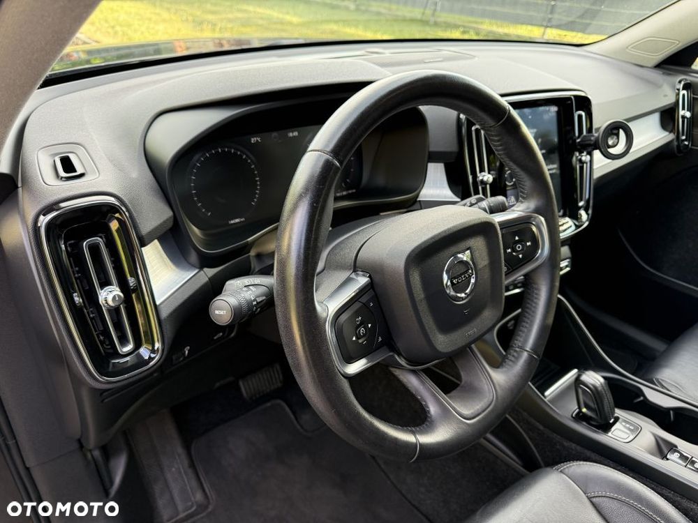 Volvo XC 40 D4 AWD Momentum - 13