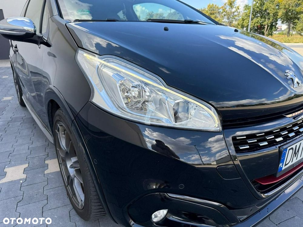 Peugeot 208 - 6