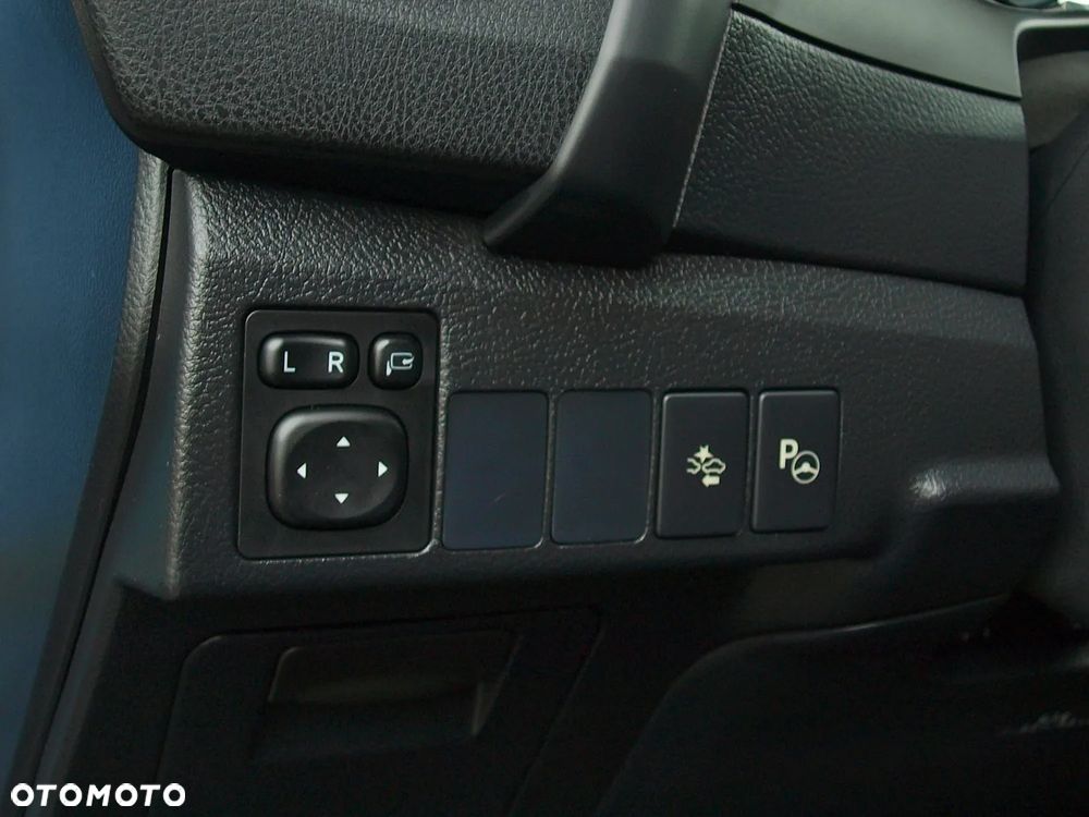 Toyota Auris - 30