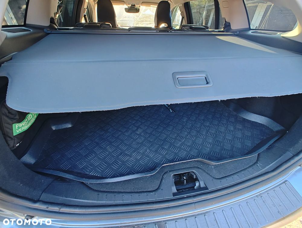 Volvo V60 Cross Country - 9