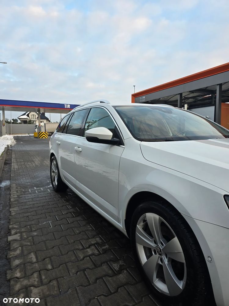 Skoda Octavia 1.6 TDI DSG Premium Edition - 15