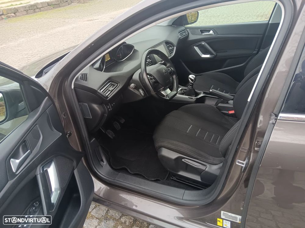 Peugeot 308 SW BlueHDi 120 Stop & Start Allure - 11