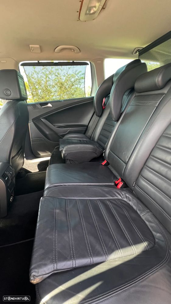VW Passat Variant 2.0 TDI Sportline DSG - 13