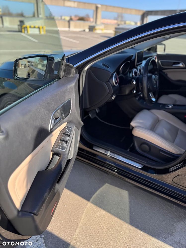 Mercedes-Benz CLA 180 d 7G-DCT AMG Line - 20