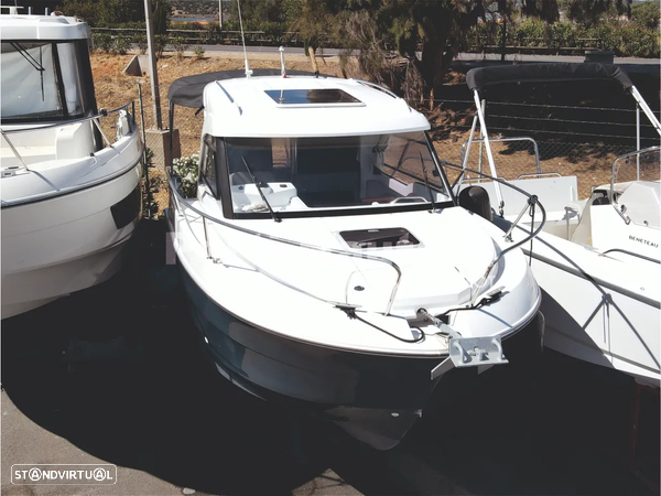 Beneteau Antares 7