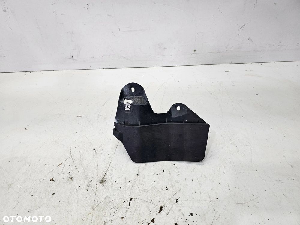 CHLAPACZ SPOJLERA LEWY TYŁ AUDI A3 8Y 8Y0853833B - 1