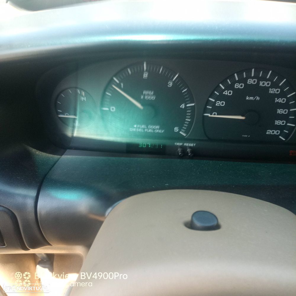 Chrysler Voyager 2.5 TD SE - 9