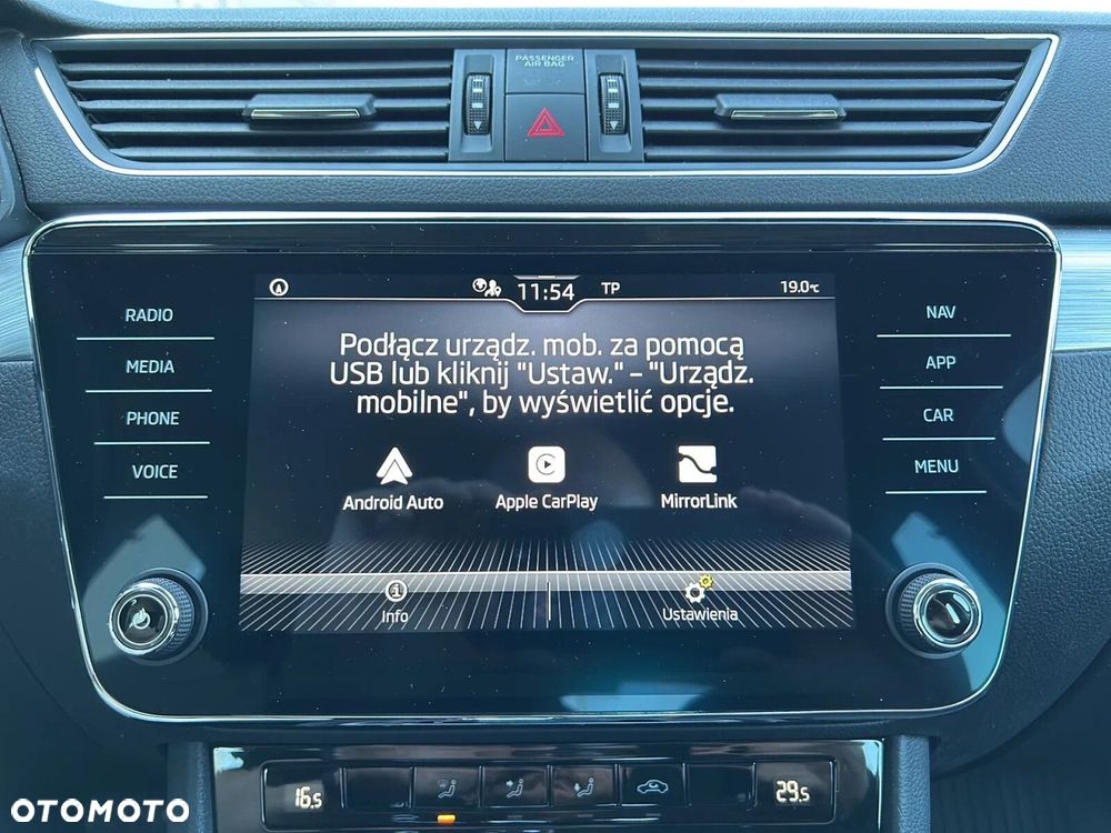 Skoda Superb 2.0 TSI Ambition DSG - 33