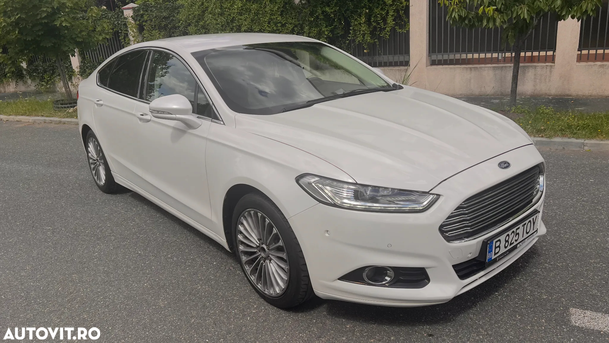 Ford Mondeo 2.0 TDCi Powershift Titanium - 2