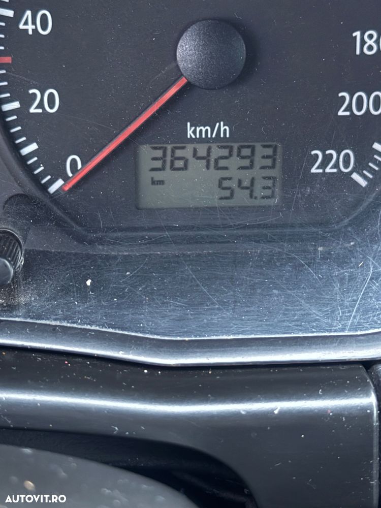 Volkswagen Polo 1.4 TDI Attractive DPF - 7