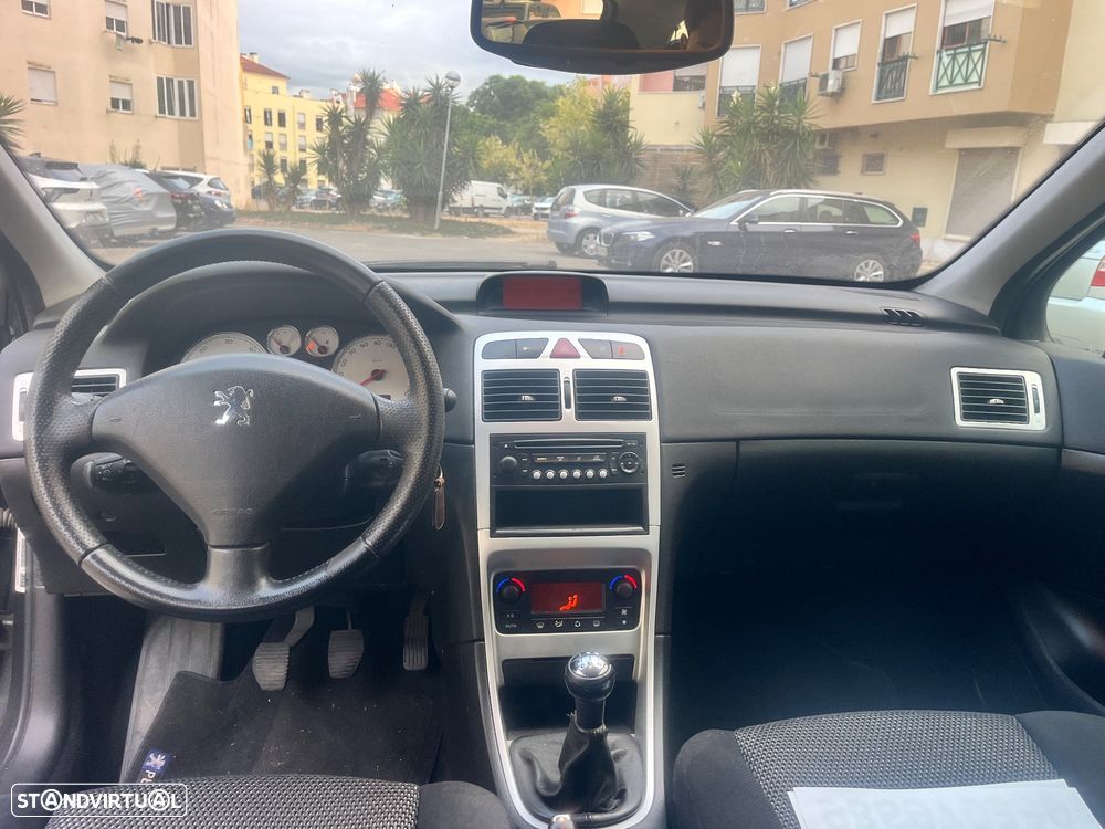 Peugeot 307 1.6 HDi Navtech - 9