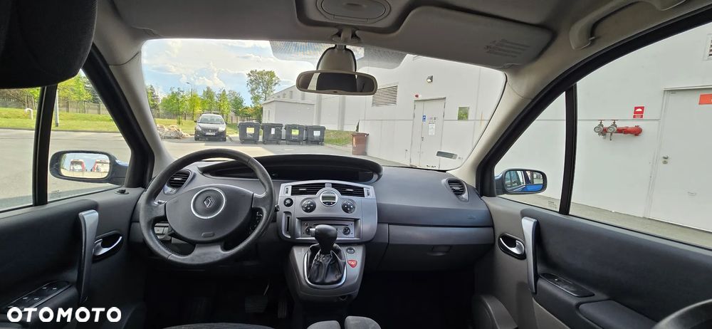 Renault Scenic 2.0 16V Emotion - 27
