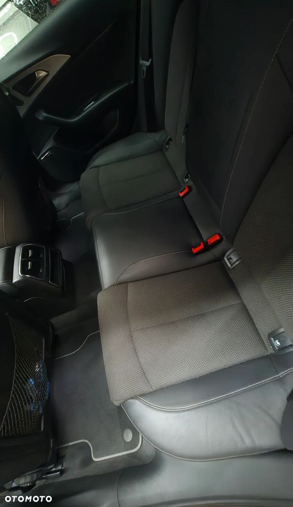 Audi A6 Avant 2.0 TDI Quattro S tronic - 14