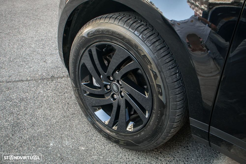 Land Rover Range Rover Evoque 1.5 P300e AWD S Auto - 4