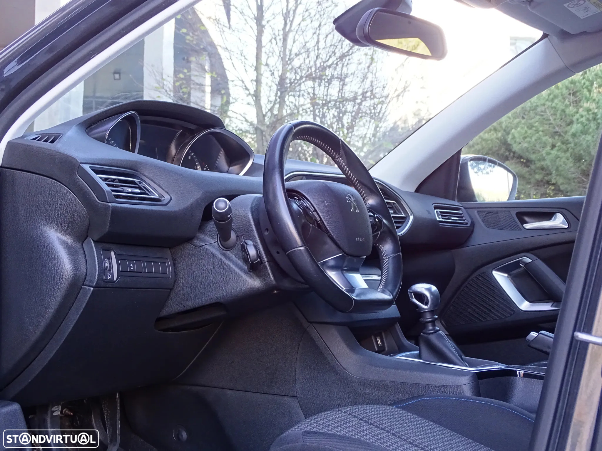 Peugeot 308 1.5 BlueHDi Style - 28
