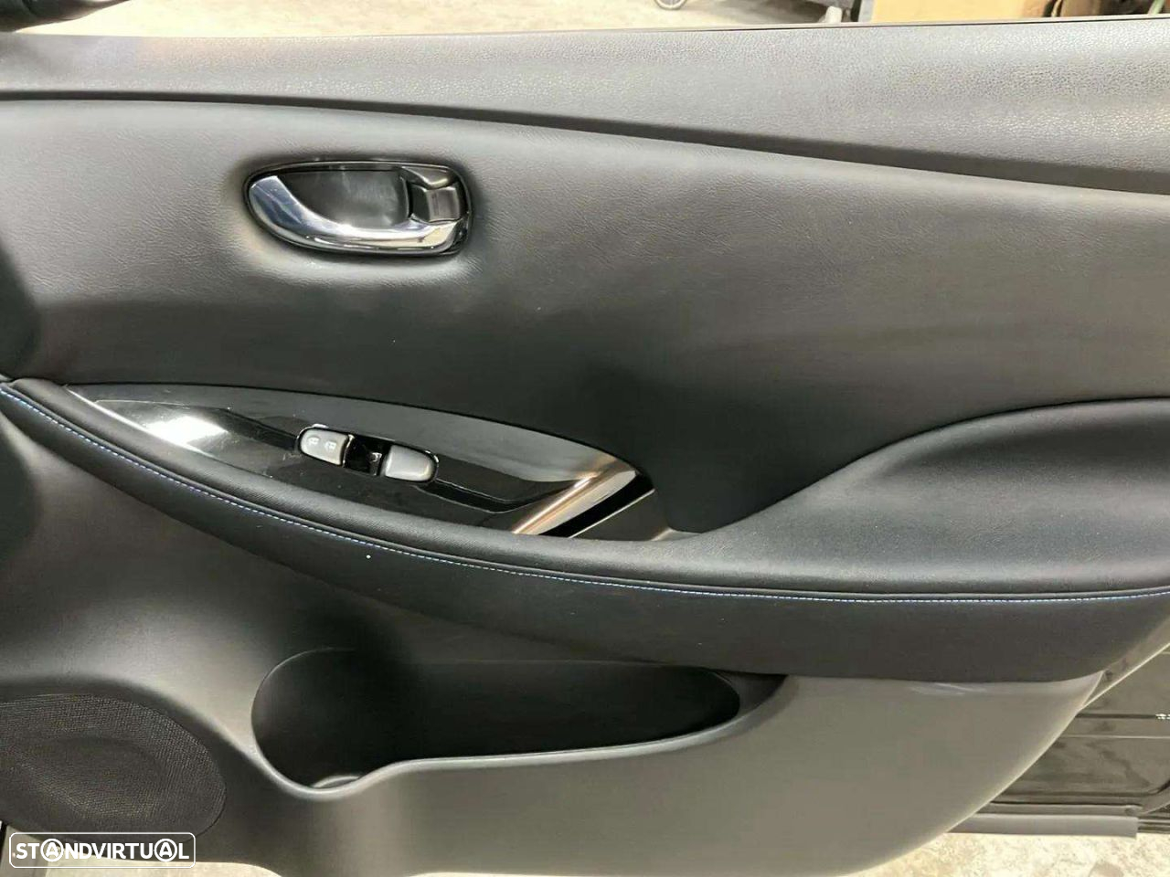 Nissan Leaf N-Connecta - 24