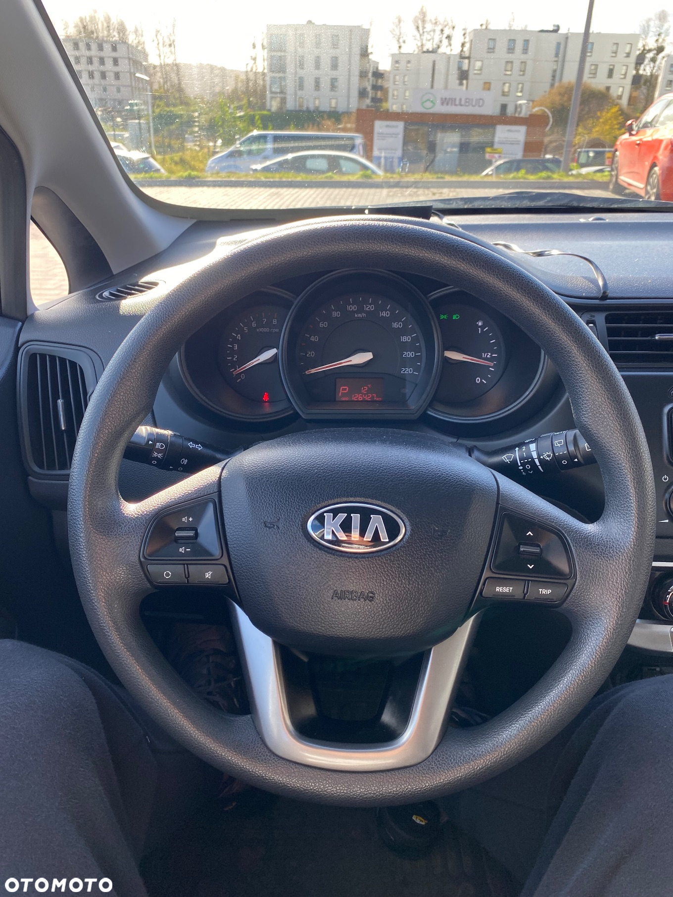 Kia Rio - 33