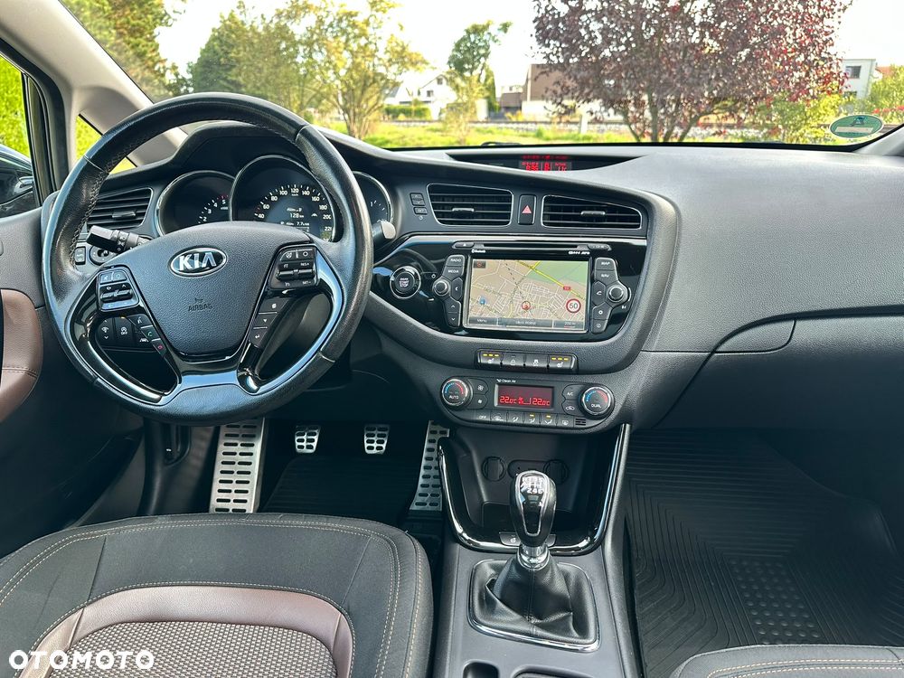 Kia Ceed - 21