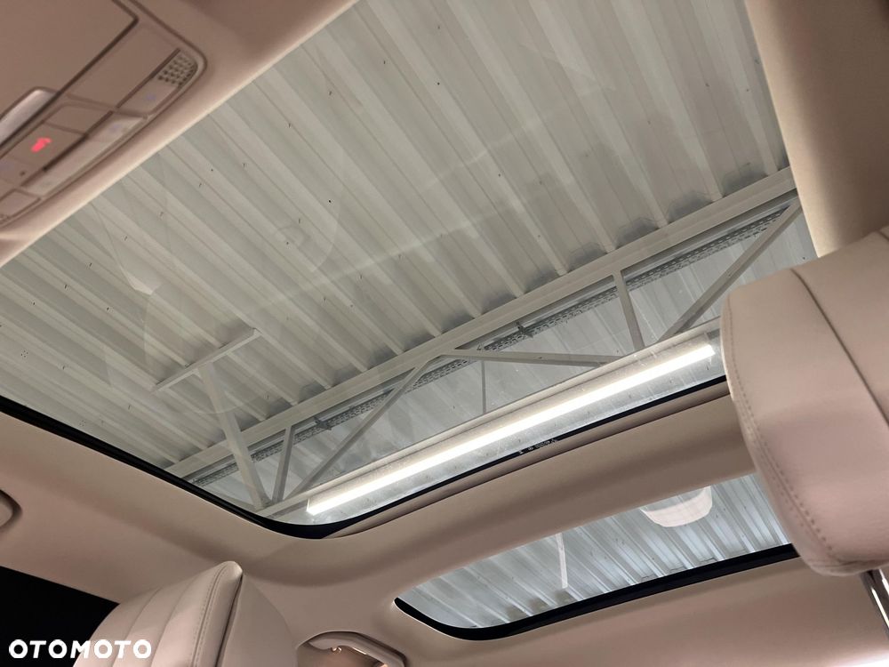 Mercedes-Benz Klasa E - 31